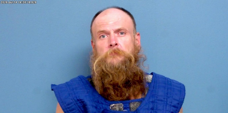 Sex offender accused of living with child near park